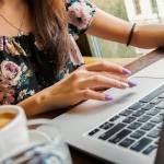 Росстат сообщил, для каких целей жители России используют Интернет