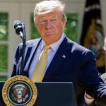 Трамп заявил, что статья NYT об активизации кибератак на Россию является предательством