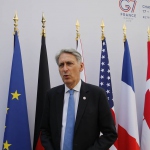 Глава Минфина Великобритании собирается уйти в отставку до смены премьера