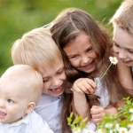 Сбербанк намерен снизить ставки по ипотеке с господдержкой для семей с детьми