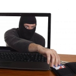 Для кражи средств у клиентов банков мошенники используют имена известных в финансовых кругах аналитиков