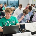 Сбербанк открыл набор на оплачиваемые стажировки