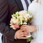 Жители России начали реже разводиться в связи со снижением доходов