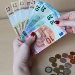 В октябре внесут законопроект об отрицательных депозитных ставках 