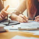 Минфин ведет переговоры с ЦБ об ограничении на выдачу кредитов гражданам