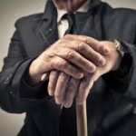 Опрос: свыше 40% мужчин назвали дискриминацией выход на пенсию на пять лет позже женщин