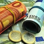 Выросли официальные курсы доллара и евро 