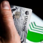 Клиенты банков пожаловались на навязывание им страховки от краж с карт