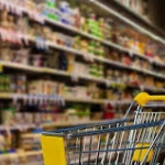 Приняли во втором чтении законопроект с поправкой о праве Кабмина сдерживать увеличение цен на продукты