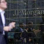 Заработали на обвале? От JP Morgan и Goldman Sachs потребовали сведения о сделках с госдолгом России