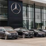 «Мерседесы» не отдают со склада. Продажи премиум-автомобилей сократились на 89%