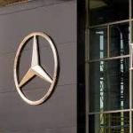 Mercedes покидает Россию, продав бизнес компании «Автодом»