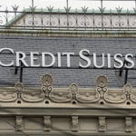 Сотрудникам Credit Suisse запрещено обслуживание политиков и бизнесменов из России и Украины
